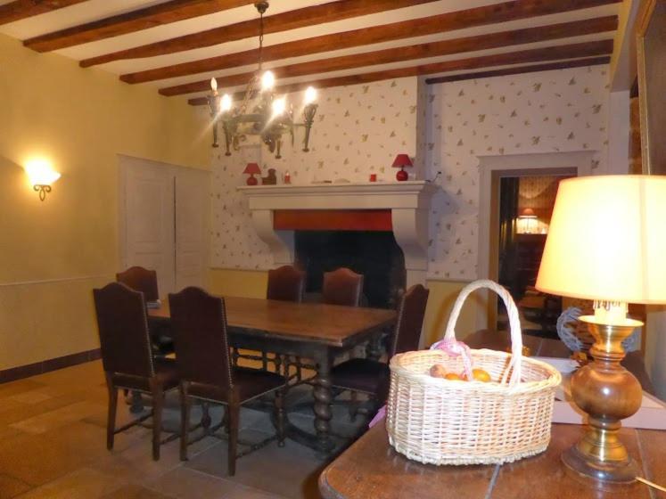 Écot-la Combe Gentilhommiere Eaux Bleues Bed & Breakfast エクステリア 写真